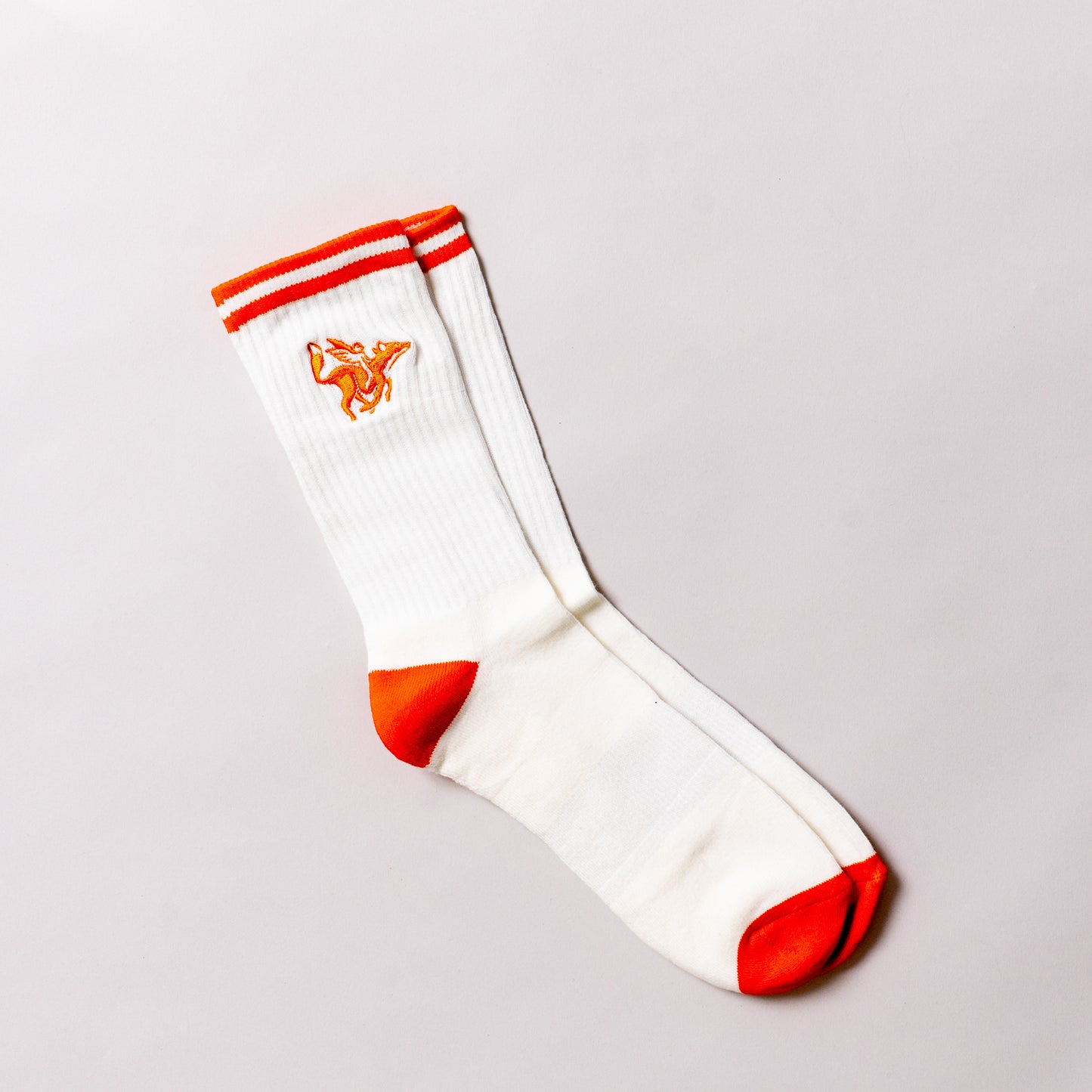 raposa embroidered logo crew sock in white and orange